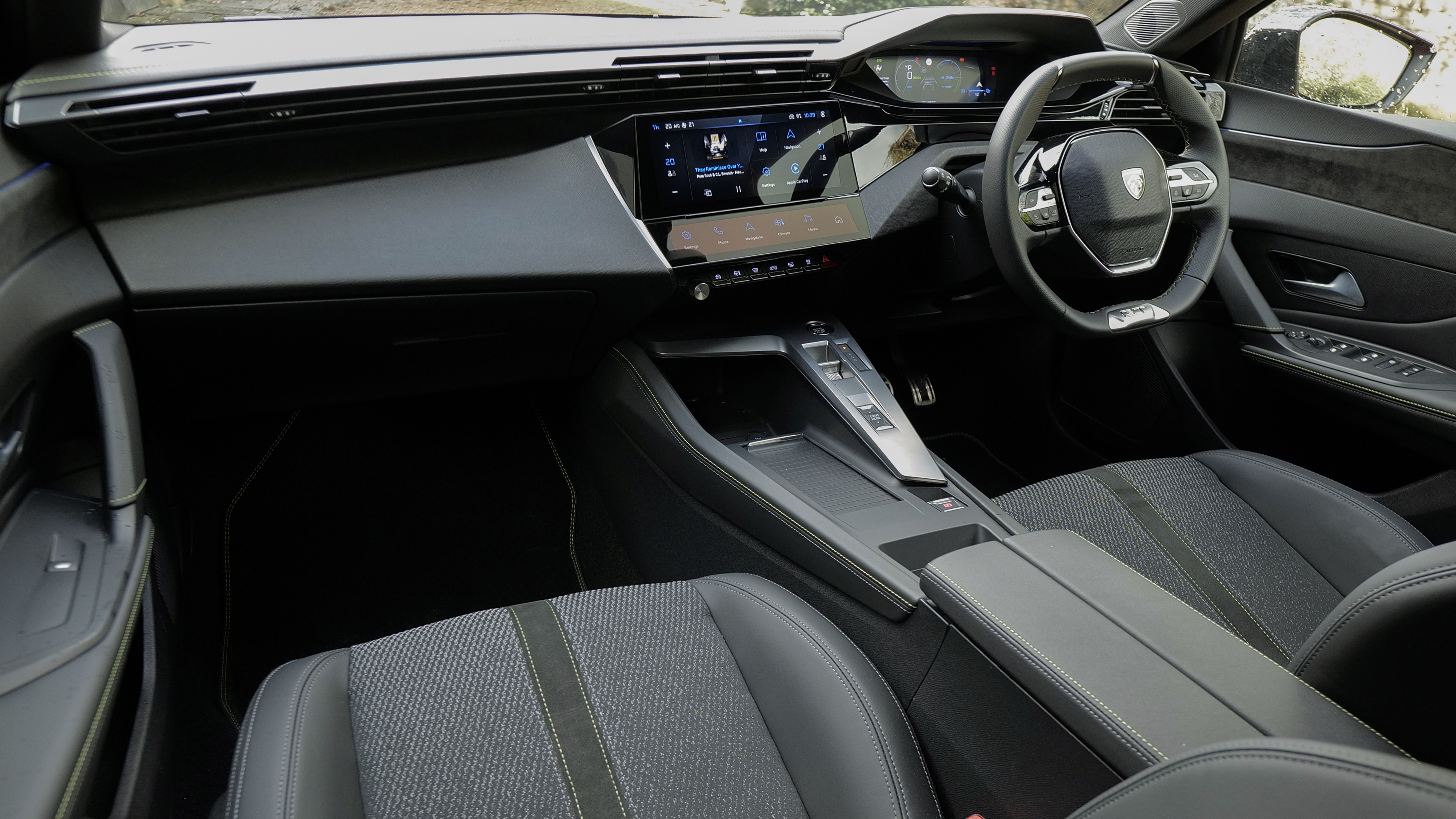 PEUGEOT E-408 ELECTRIC FASTBACK 154kW GT 58kWh 5dr Auto